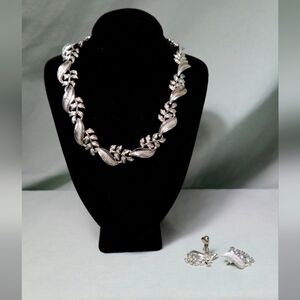 Coro 50s Vintage  Silver Leaf Necklace and Match Earring Set